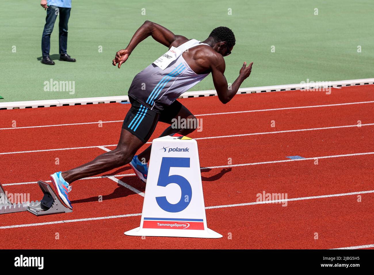 HENGELO, PAYS-BAS - JUIN 6 : le Burnett de Taymir des pays-Bas pendant les Jeux de la FBK 400m hommes au Stadion de la FBK sur 6 juin 2022 à Hengelo, pays-Bas (photo de Marcel Ter Bals/Orange Pictures) Banque D'Images