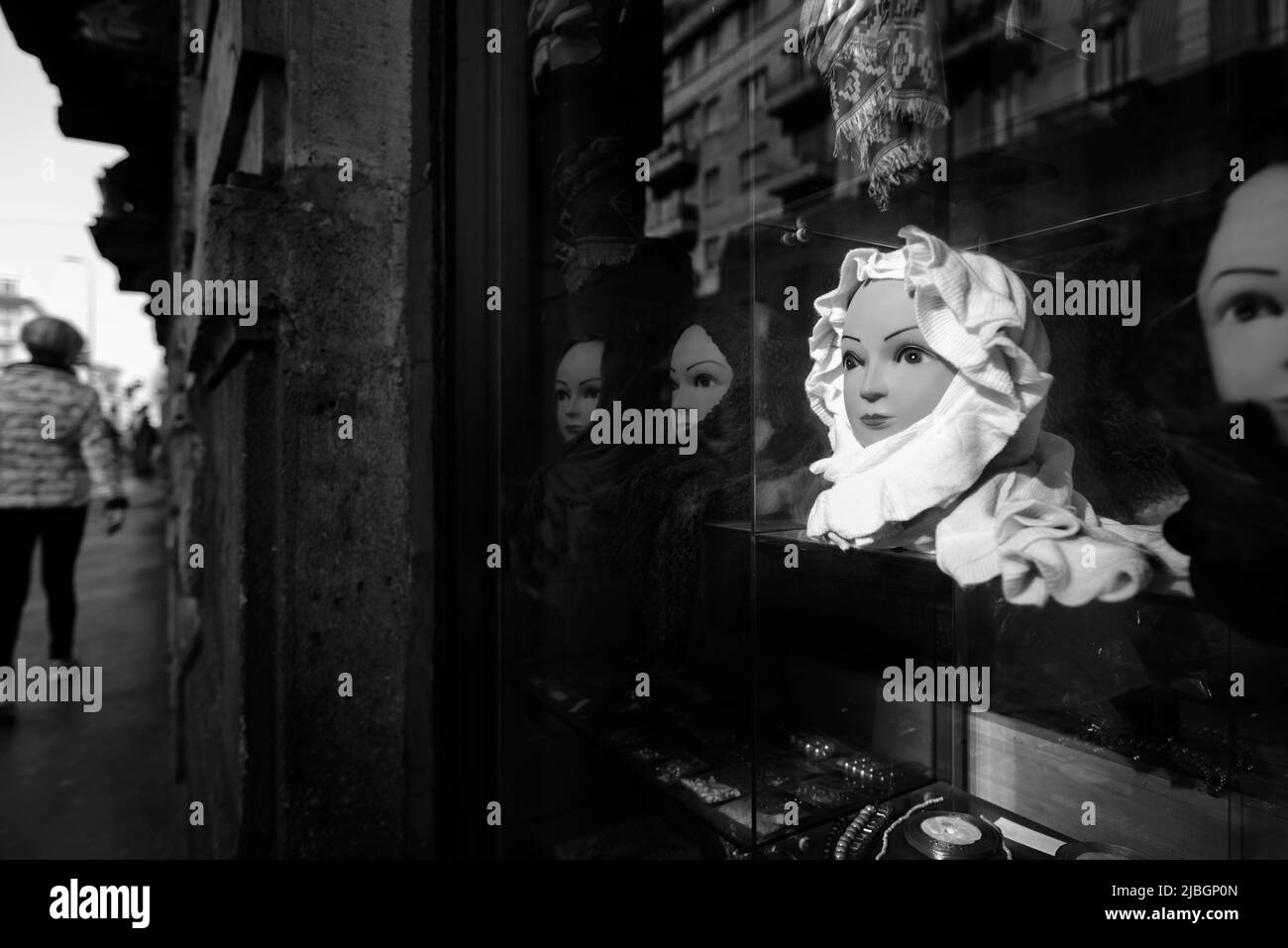 Les têtes des mannequins de vitrine n Banque D'Images