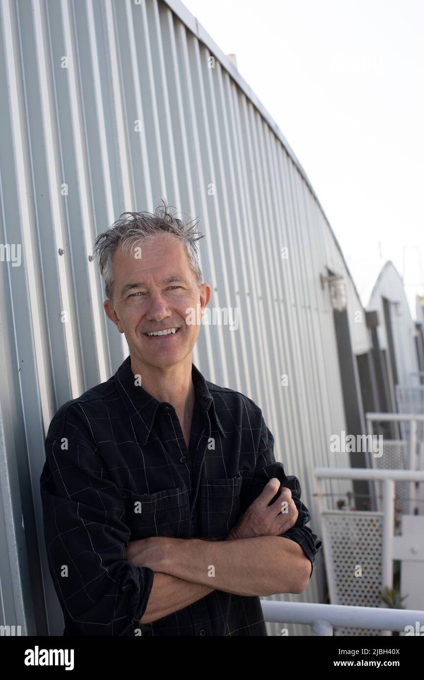 Geoff Dyer à Venise, Californie, le 21st avril 2022 pic © Dan Tuffs 2022 Banque D'Images