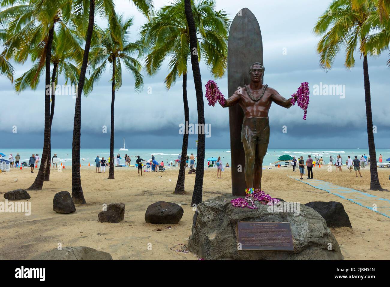 Statue du duc Kahanamoku, Waikiki, Oahu, Hawaï Banque D'Images