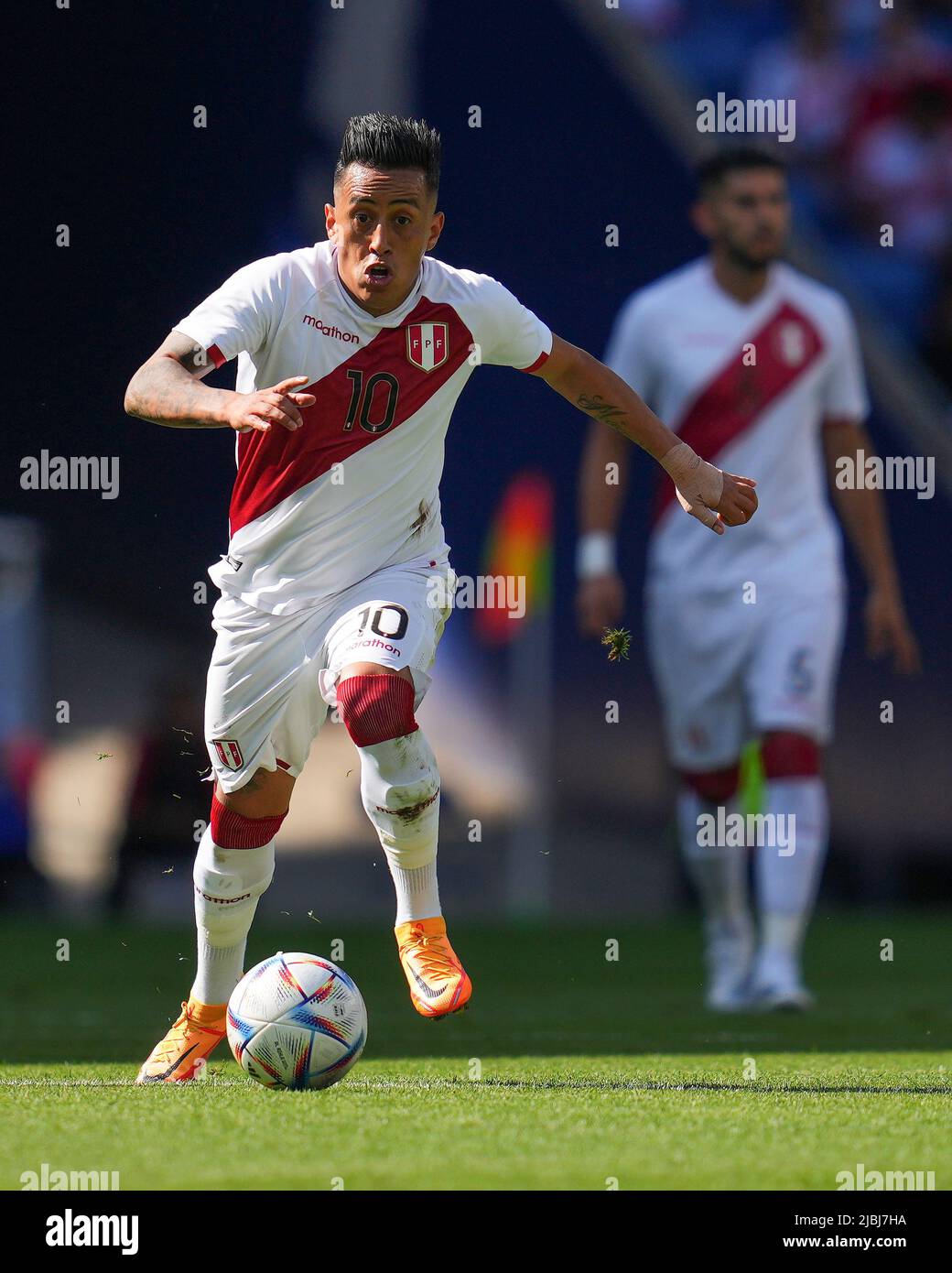 Christian Cueva du Pérou lors du match amical entre le Pérou et la Nouvelle- Zélande a joué au stade RCDE sur 5 juin 2022 à Barcelone, Espagne. (Photo  de Bagu Blanco / PRESSINPHOTO