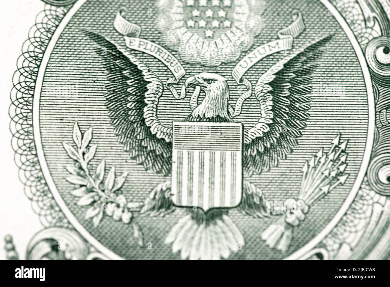 Grand sceau des États-Unis au verso du billet d'un dollar. 1 macro de facture en dollars américains Banque D'Images