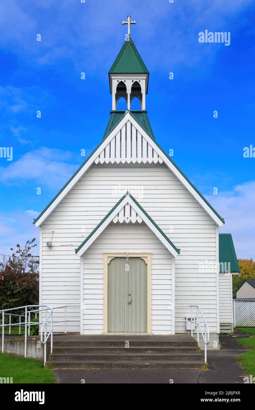 L'église historique en bois Saint-Thomas (1887) de Meeanee, une zone rurale juste au sud de Napier, Nouvelle-Zélande Banque D'Images