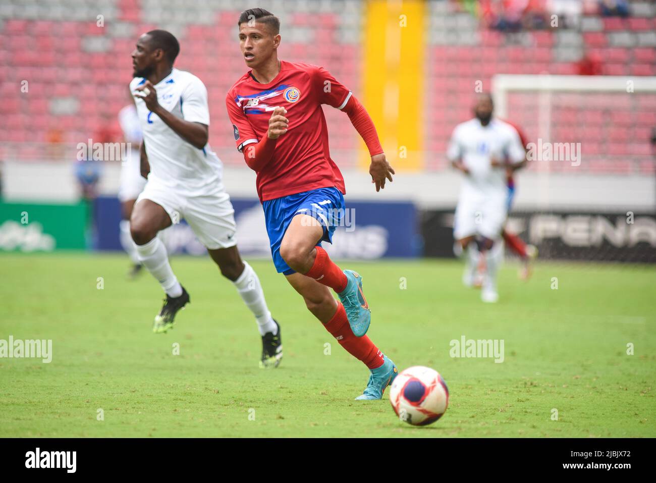 SAN JOSÉ, Costa Rica: Le costaricain Anthony Contreras en action pendant à la victoire du Costa Rica de 2-0 sur la Martinique sur 5 juin 2022. Un premier- Banque D'Images