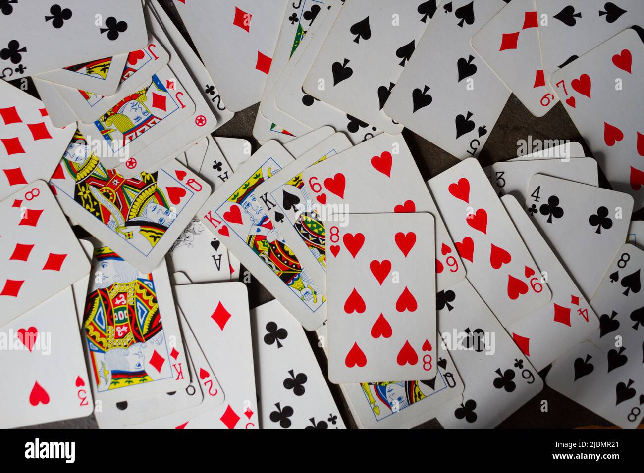 Arrière-plan des cartes à jouer sur la table Banque D'Images