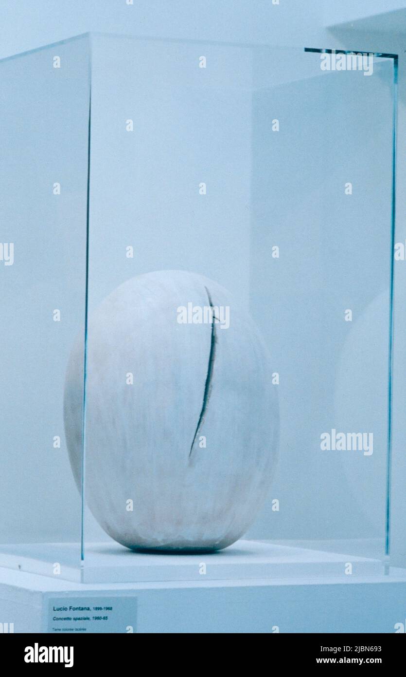 Concetto Spaziale, oeuvre de l'artiste italien Lucio Fontana, 1960 Banque D'Images