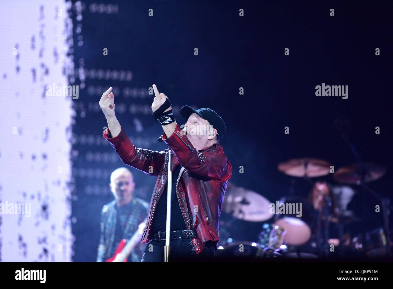 Naples, Italie. 7th juin 2022. Le chanteur italien Vasco Rossi se produit au stade Diego Maradona avec sa tournée en direct 2022 à Naples. (Image de crédit: © Paola Visone/Pacific Press via ZUMA Press Wire) Banque D'Images