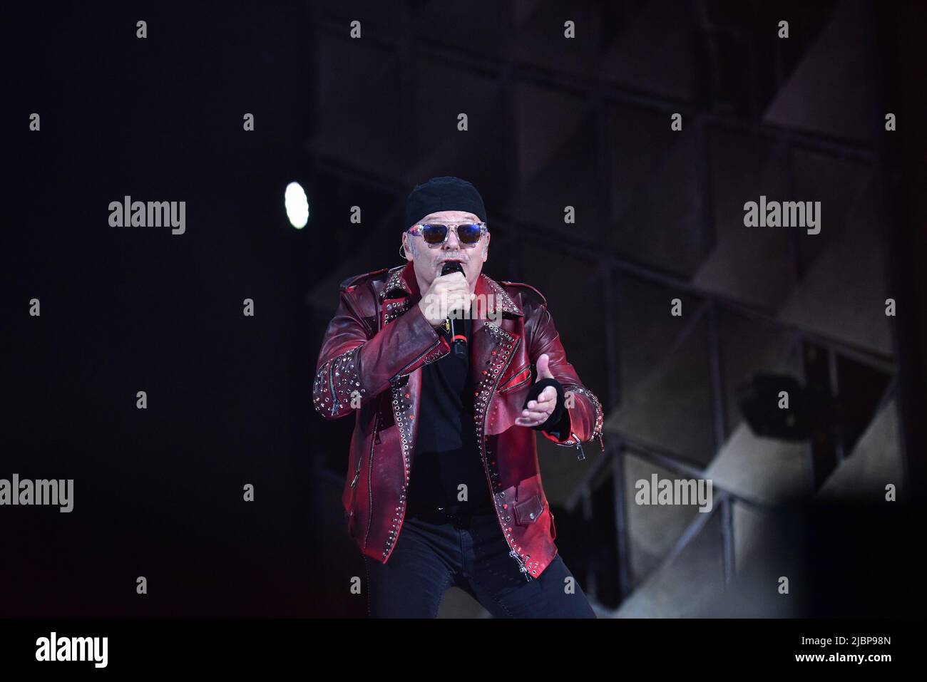 Naples, Italie. 7th juin 2022. Le chanteur italien Vasco Rossi se produit au stade Diego Maradona avec sa tournée en direct 2022 à Naples. (Image de crédit: © Paola Visone/Pacific Press via ZUMA Press Wire) Banque D'Images