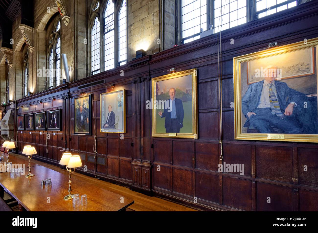 VILLE D'OXFORD ANGLETERRE BALLIOL COLLEGE HALL PORTRAITS INTÉRIEURS DE MAÎTRES PASSÉS Banque D'Images