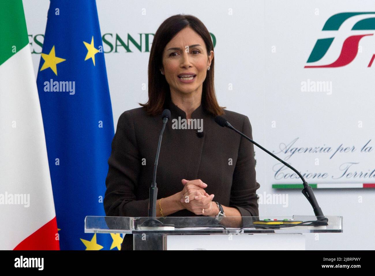 Mara Carfagna Ministre de la cohésion Sud et territoriale de la République italienne, lors du forum vers le Sud la stratégie européenne pour un Banque D'Images