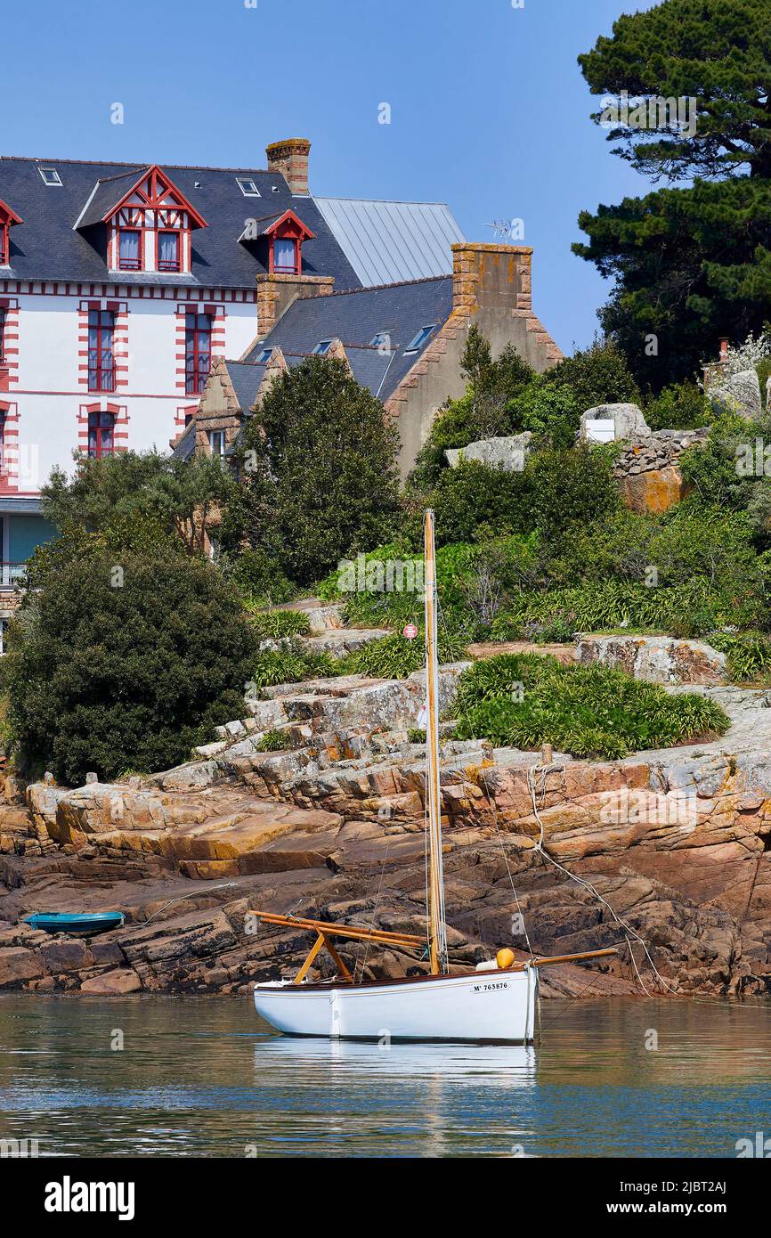 France, Côtes d'Armor, Ile de Bréhat (île de Brehat), le port de clos Banque D'Images