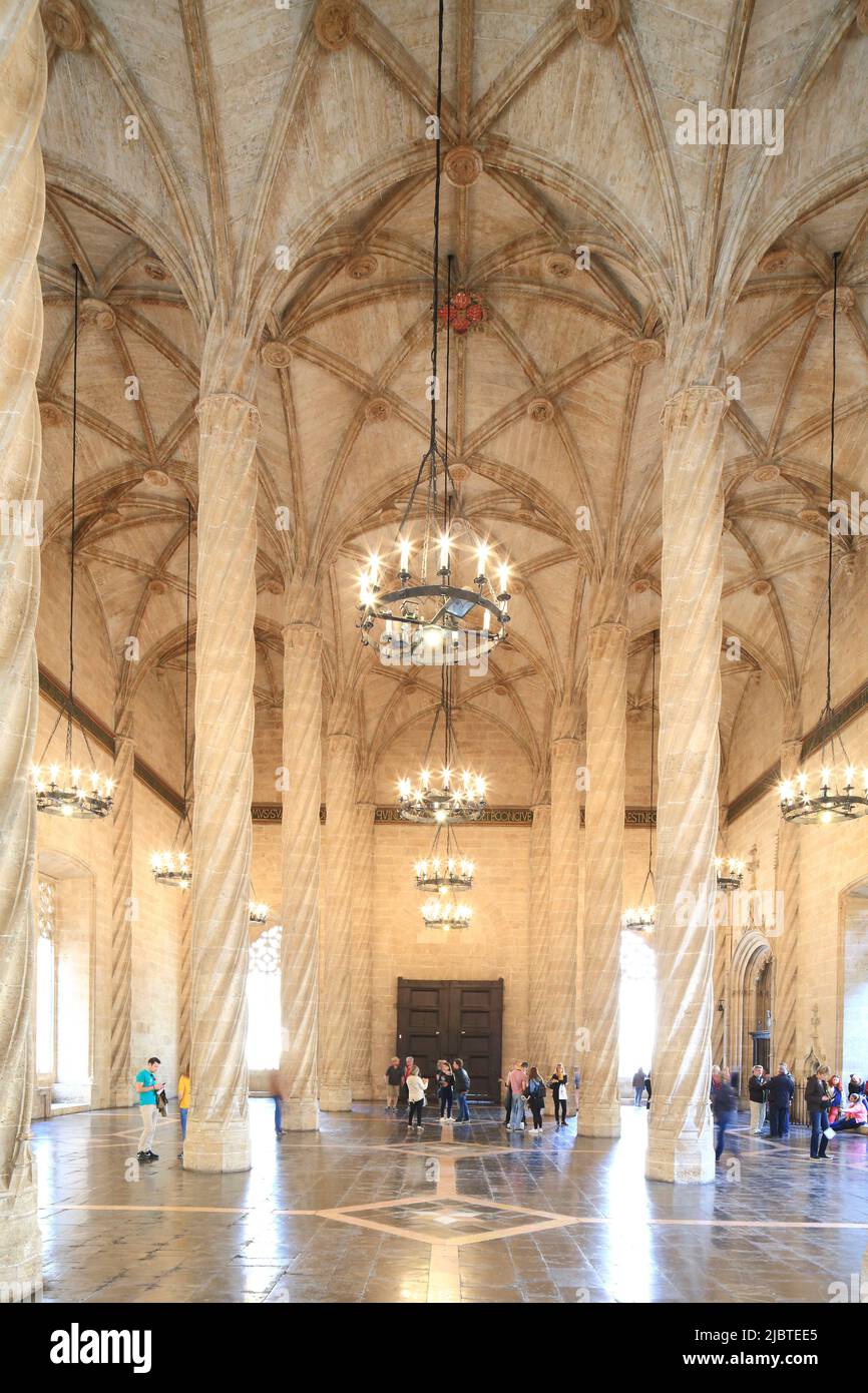 Espagne, Valence, la Lonja de la Seda (salle de la soie), ancienne bourse du 15th siècle (gothique) classée au patrimoine mondial de l'UNESCO, salle avec colonnes Banque D'Images
