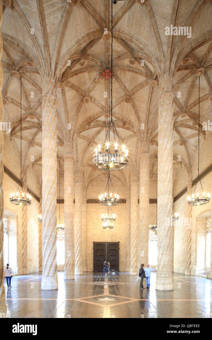 Espagne, Valence, la Lonja de la Seda (salle de la soie), ancienne bourse du 15th siècle (gothique) classée au patrimoine mondial de l'UNESCO, salle avec colonnes Banque D'Images