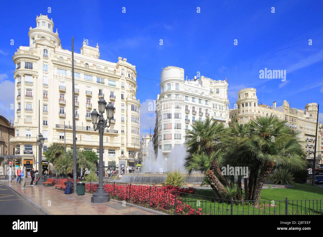 Espagne, Valence, place de l'Hôtel de ville (Plaza del Ayuntamiento), bâtiments du 1930s Banque D'Images