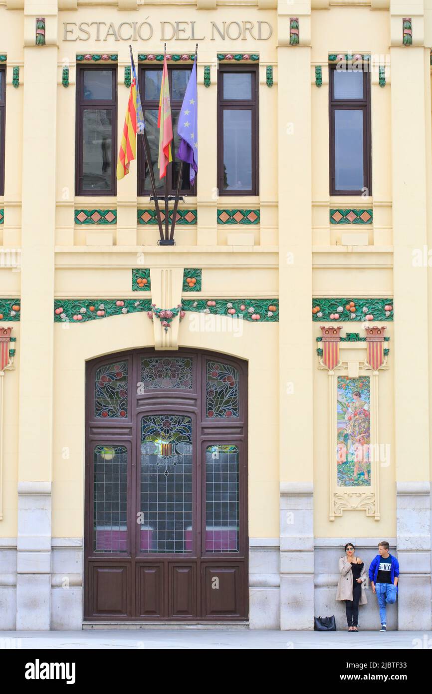 Espagne, Valence, station Valencia-Norte (ou Estació del Nord/Estación del Norte) inaugurée en 1917 dans un style Art Nouveau (moderniste) par Demetrio Ribes, façade principale Banque D'Images