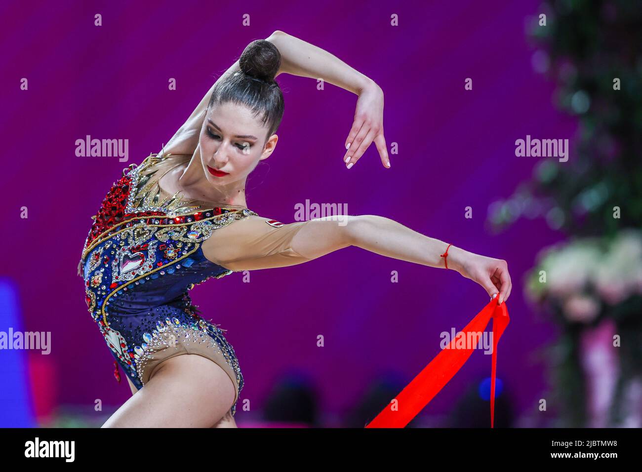 Polstjanaja Jelizaveta (LAT) pendant la coupe du monde de GYMNASTIQUE rythmique Fig 2022 Pesaro à Vitrifrigo Arena, Pesaro. Banque D'Images