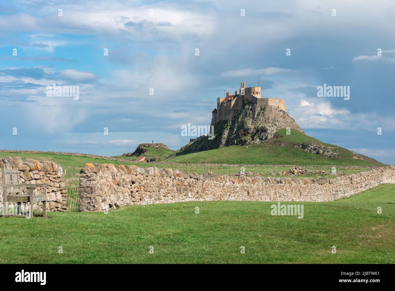 Holy Island UK Northumberland, vue du château du 16ème siècle situé sur Holy Island (Lindisfarne) sur la côte du Northumberland, Angleterre, Royaume-Uni Banque D'Images