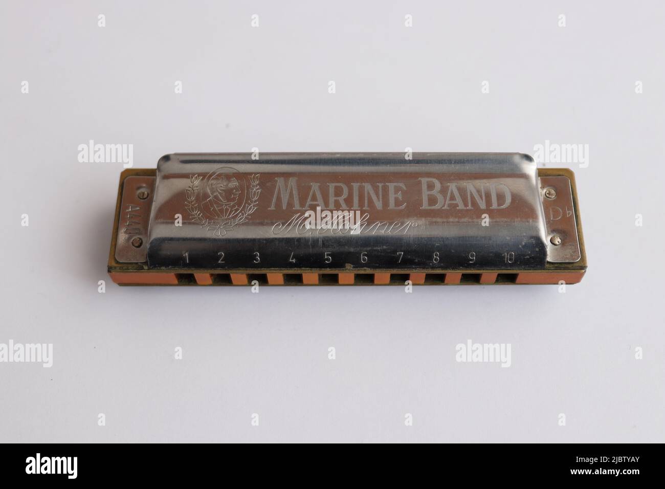 Jouer de l'harmonica Banque de photographies et d’images à haute