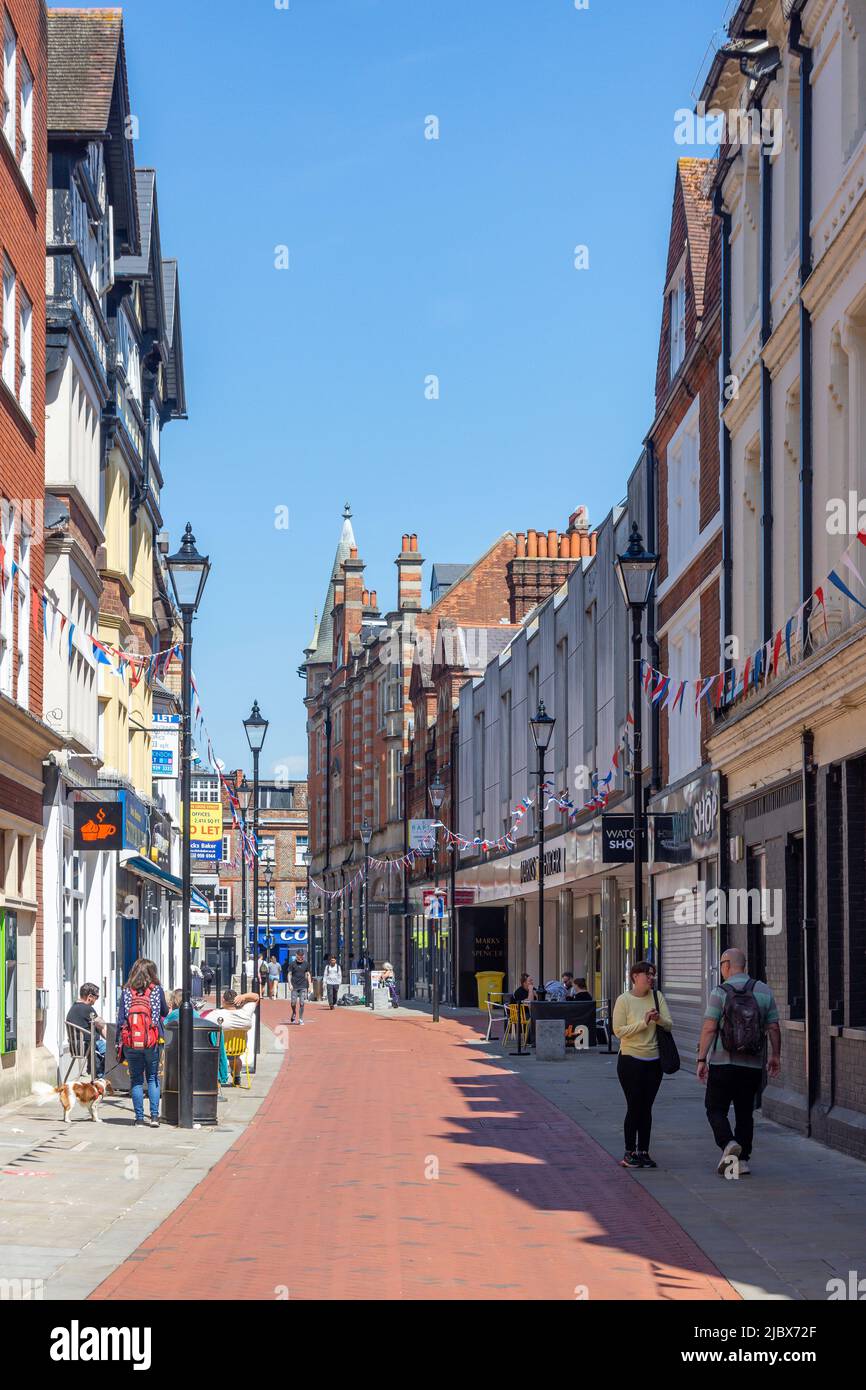 Cross Street, Reading, Berkshire, Angleterre, Royaume-Uni Banque D'Images