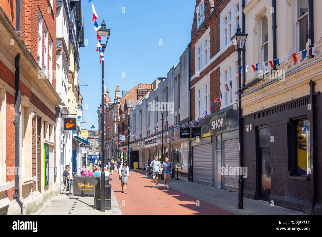 Cross Street, Reading, Berkshire, Angleterre, Royaume-Uni Banque D'Images