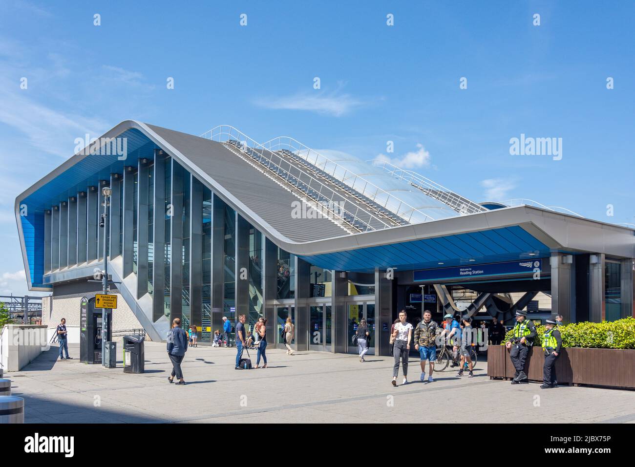 Reading Railway Station, Station Hill, Reading, Berkshire, Angleterre, Royaume-Uni Banque D'Images