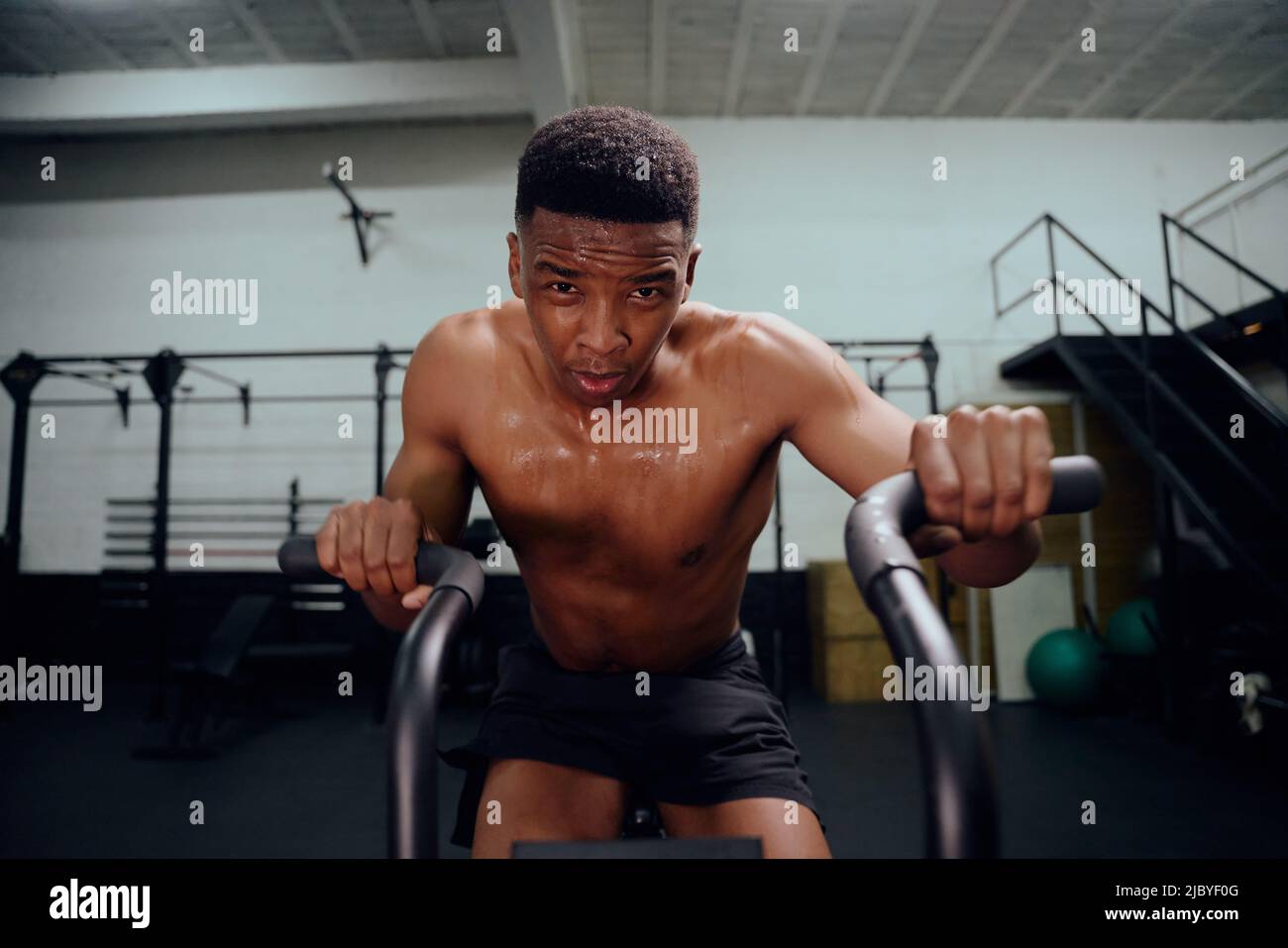 African american male gym trainer Banque de photographies et d'images à  haute résolution - Alamy