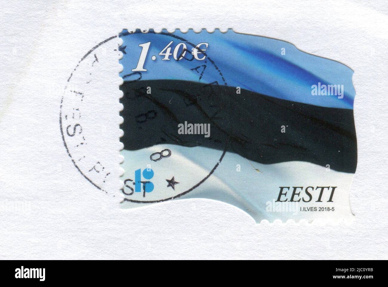 Ancien timbre-poste envoyé de l'Estonie à Gomel, au Bélarus, vers 2022. Banque D'Images