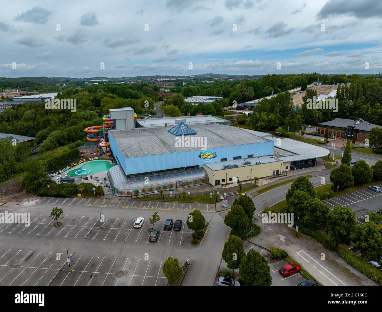 Une piscine abandonnée et fermée Waterworld Stoke on Trent après l'urgence de 999 sur 8 juin 2022 Staffordshire incendie et sauvetage invités pris malade Banque D'Images