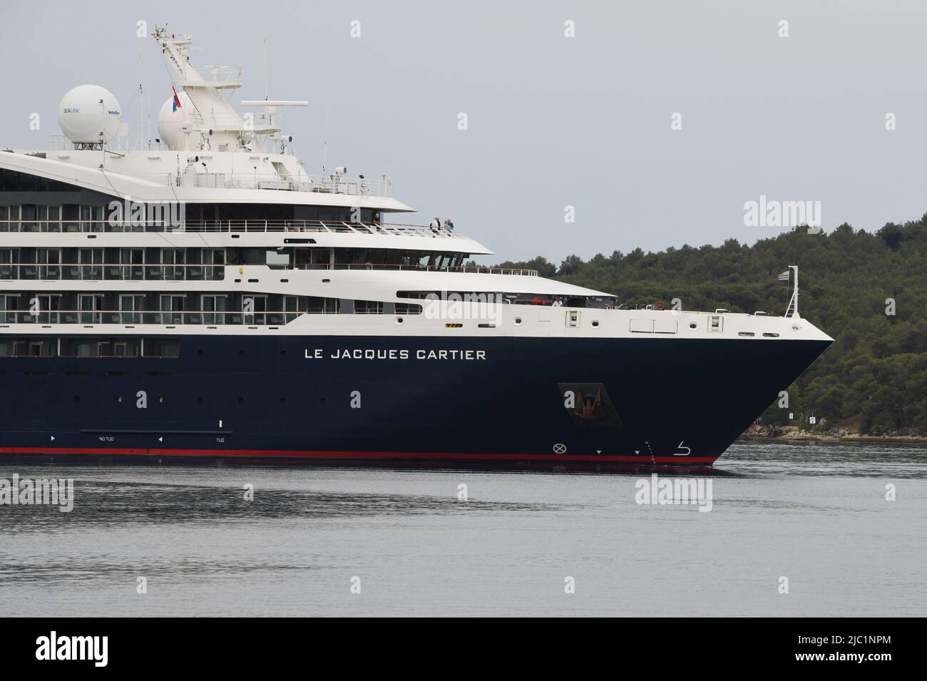 Sibenik, Croatie sur 9 juin 2022. Le croiseur touristique le Jacques Cartier part après deux préesasons de pandémie, cette année donne de l'espoir pour la croissance du nombre de touristes. Photo: Hrvoje Jelavic/PIXSELL Banque D'Images