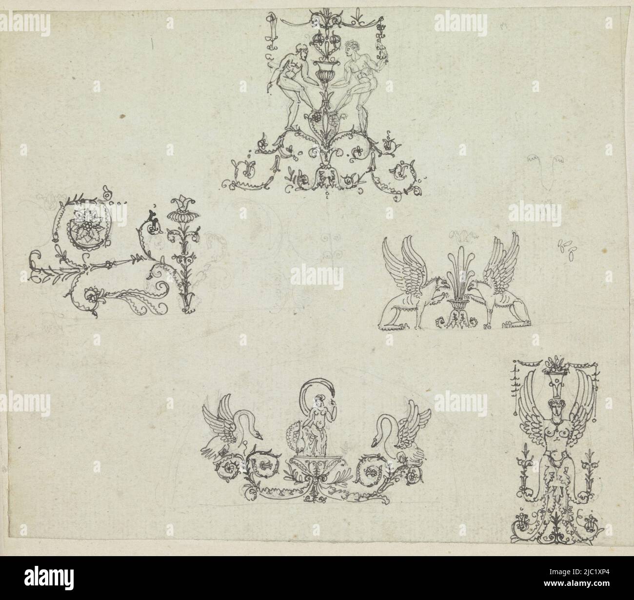 Cinq compositions ornementales symétriques avec des figures et des animaux, éventuellement des dessins pour des garnitures de meubles, cinq compositions ornementales symétriques, dessinateur: Charles Percier, (attribué à), Paris, c. 1800 - c. 1810, papier, stylo, h 129 mm × l 151 mm Banque D'Images