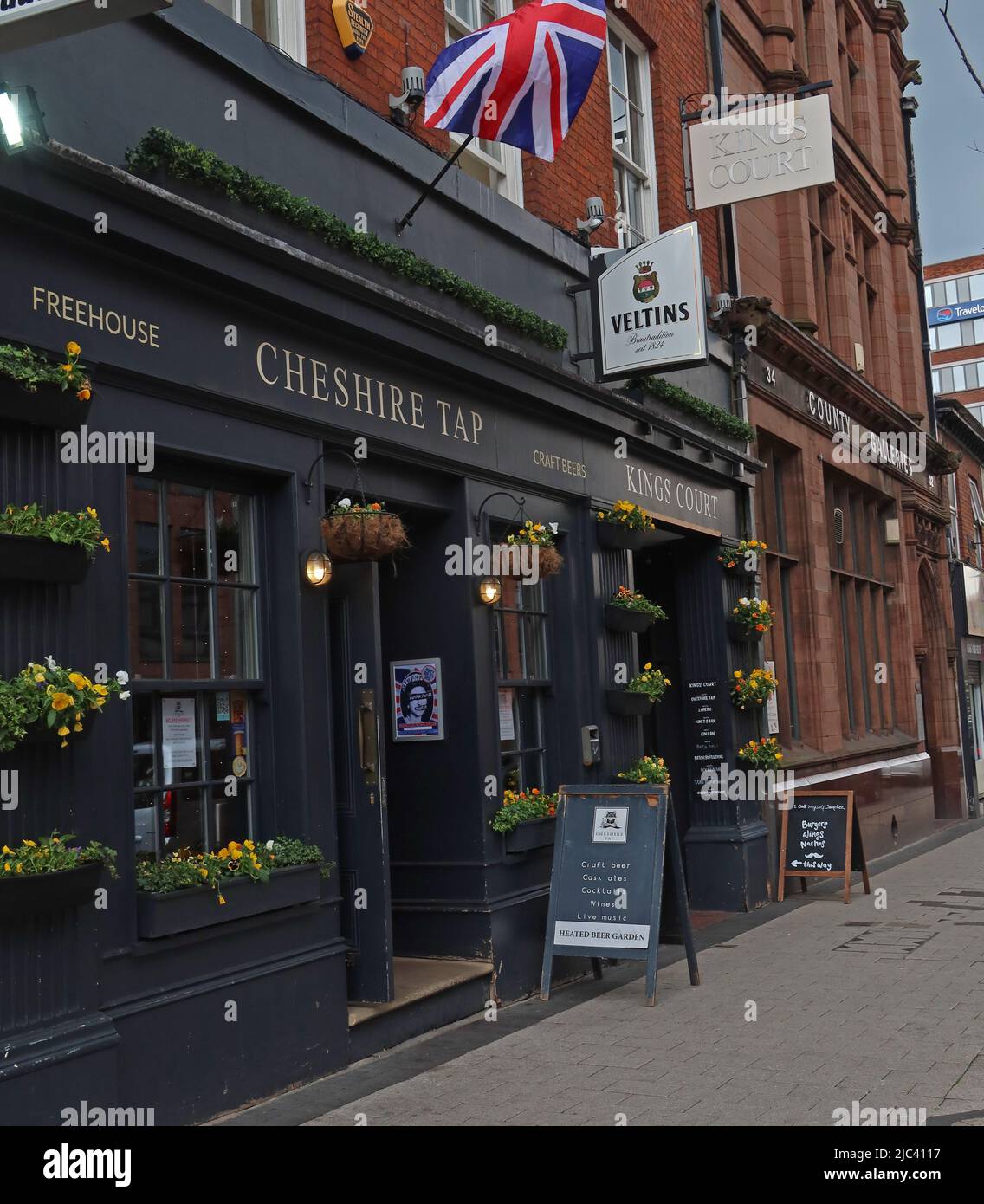 Cheshire Tap Freehouse, 36 Railway St, Altrincham , Cheshire, Angleterre, ROYAUME-UNI, WA14 2RE Banque D'Images