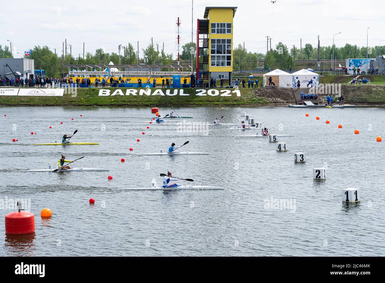 23 mai 2021. Barnaul, région de l'Altaï, Russie. Deuxième étape de la coupe du monde de canoë-kayak ICF Sprint à Barnaul Banque D'Images