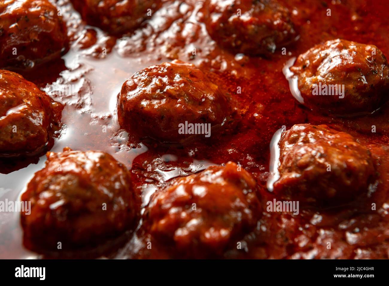 Aliments gras, caloriques. Cuisine scandinave boulettes de viande en sauce. Banque D'Images