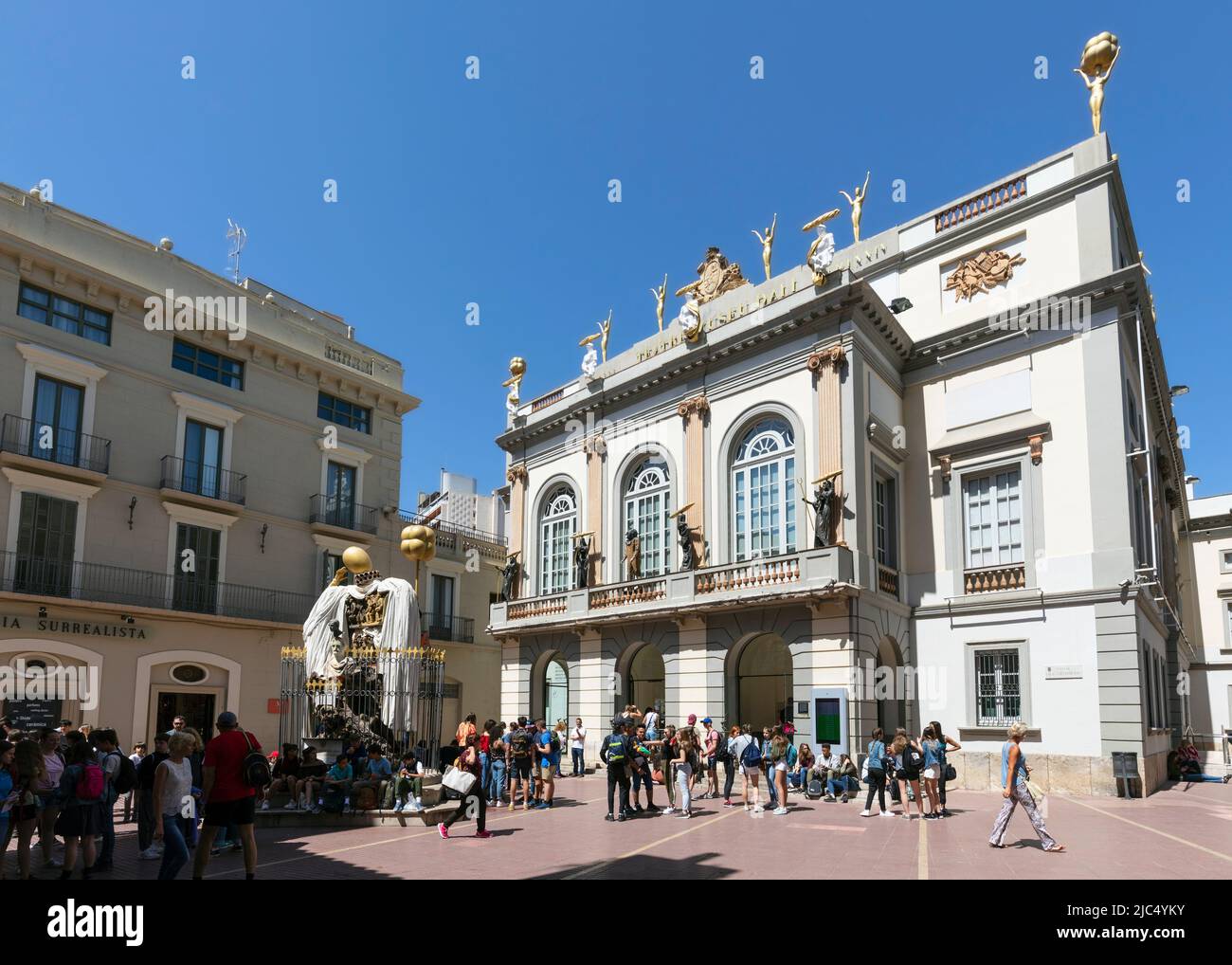 Théâtre-musée Dalí à Figueres, province de Gérone, Catalogne, Espagne. Le bâtiment a été conçu par Joaquim de Ros i Ramis et Alexandre Bonaterra. Al Banque D'Images