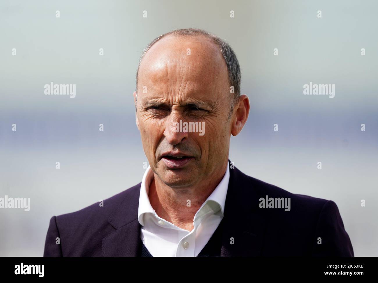 Commentateur Nasser Hussain avant le premier jour de la deuxième série de tests d'assurance LV= à Trent Bridge, Nottingham. Date de la photo: Vendredi 10 juin 2022. Banque D'Images