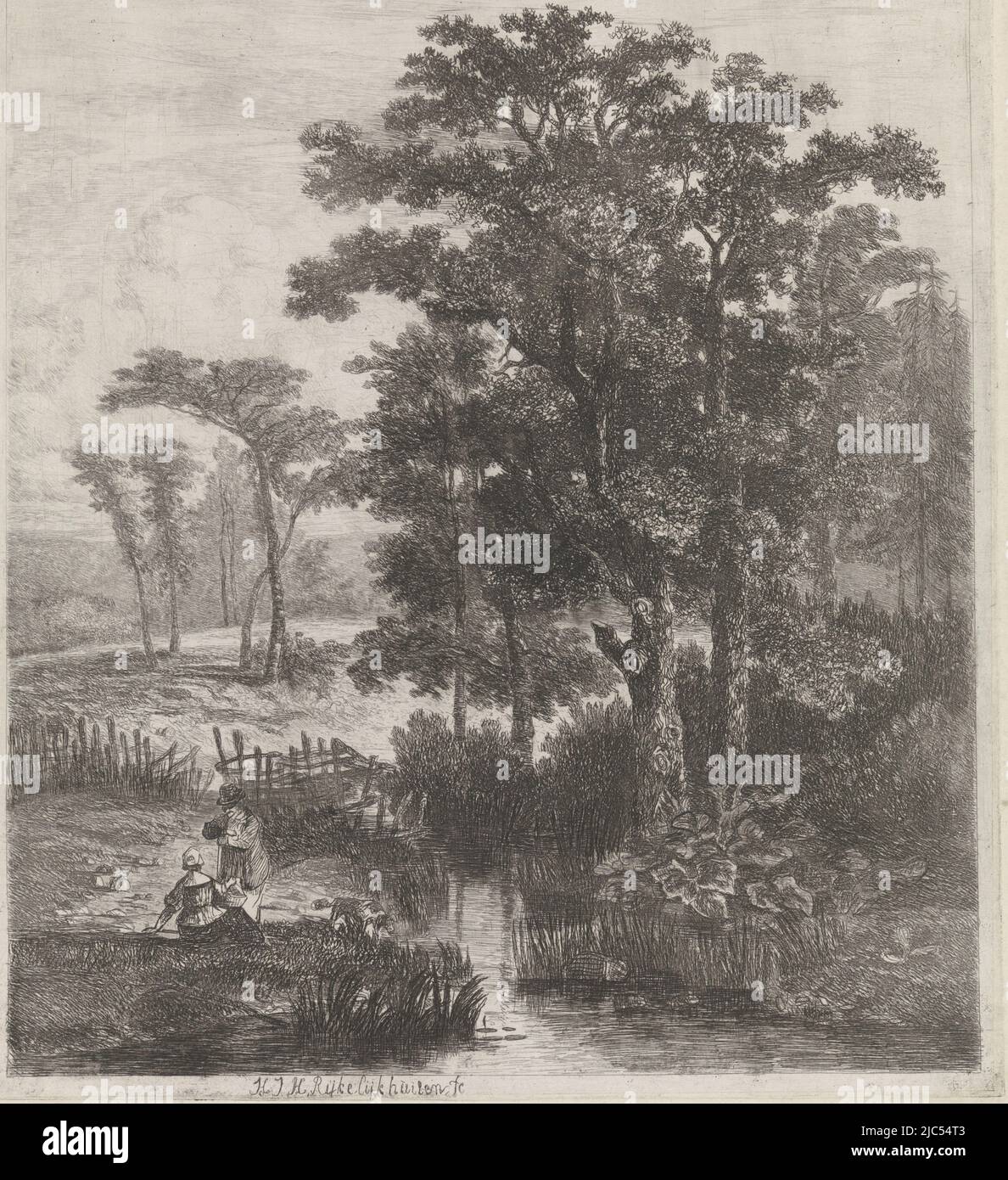 Un ruisseau près d'un bord de forêt. Sur la rive de l'eau un chien boit et il y a un homme et une femme avec un panier., homme et femme par un ruisseau, imprimeur: Hermanus Jan Hendrik van Rijkelijkhuysen, (mentionné sur l'objet), Utrecht, 1823 - 1883, papier, gravure, point sec, h 296 mm × l 251 mm Banque D'Images