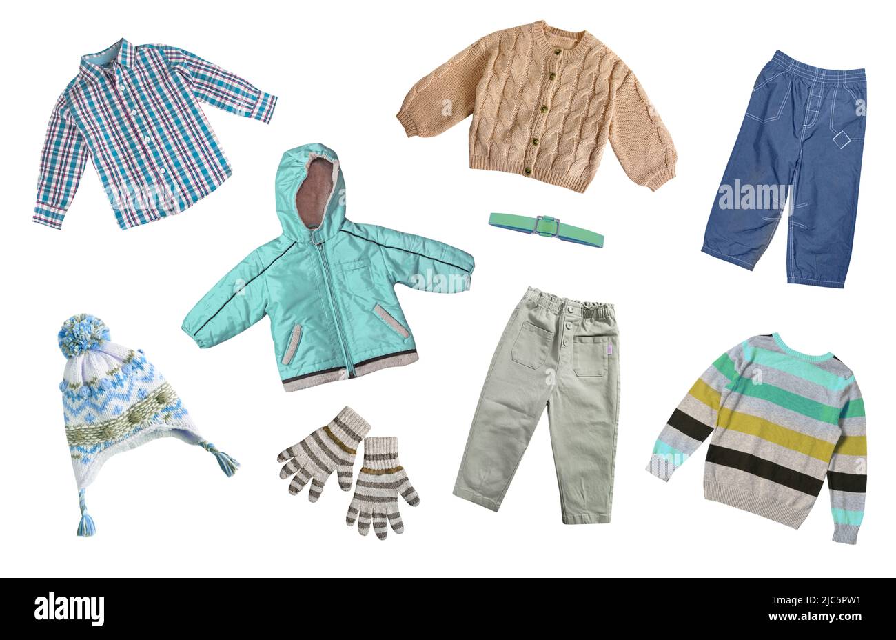 Ensemble de vêtements d'automne mode pour enfant. Gilet tricoté, pantalon-chemise isolé sur blanc. Collection hiver vêtements pour garçon. Tenue colorée. Banque D'Images
