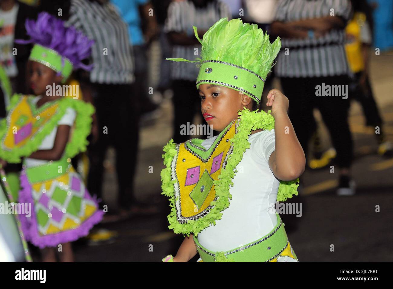 Nassau, Bahamas 1 février 2020. Les enfants participant au Junior Junkanoo Street Parade aux Bahamas Banque D'Images