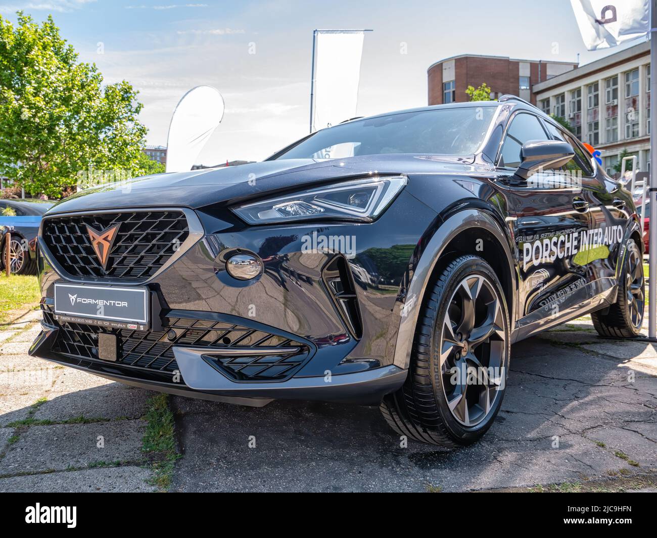 Bucarest, Roumanie - 05.20.2022: Gros plan avec la nouvelle voiture Cupra Formentor SUV. Banque D'Images