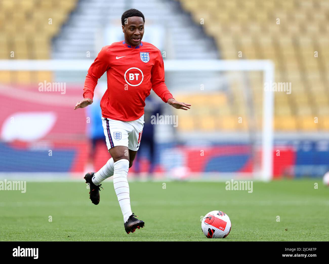 Wolverhampton, Angleterre, 11th juin 2022. Raheem Sterling d'Angleterre lors du match de l'UEFA Nations League à Molineux, Wolverhampton. Le crédit photo doit être lu : Darren Staples / Sportimage Banque D'Images