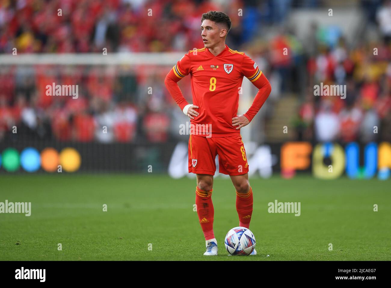 Cardiff, Royaume-Uni. 11th juin 2022. Harry Wilson, du pays de Galles, met en ligne un coup de pied gratuit crédit: Nouvelles Images /Alamy Live News Banque D'Images