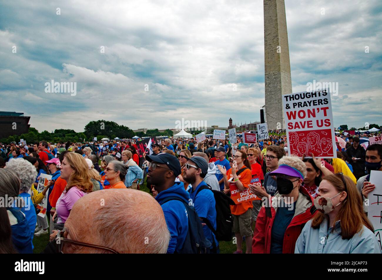 Washington DC, États-Unis. 11th juin 2022. Des manifestants participent à la Marche pour notre manifestation anti-violence par armes à feu de vies. Actualités en direct KIRK Treakle/Alay. Banque D'Images