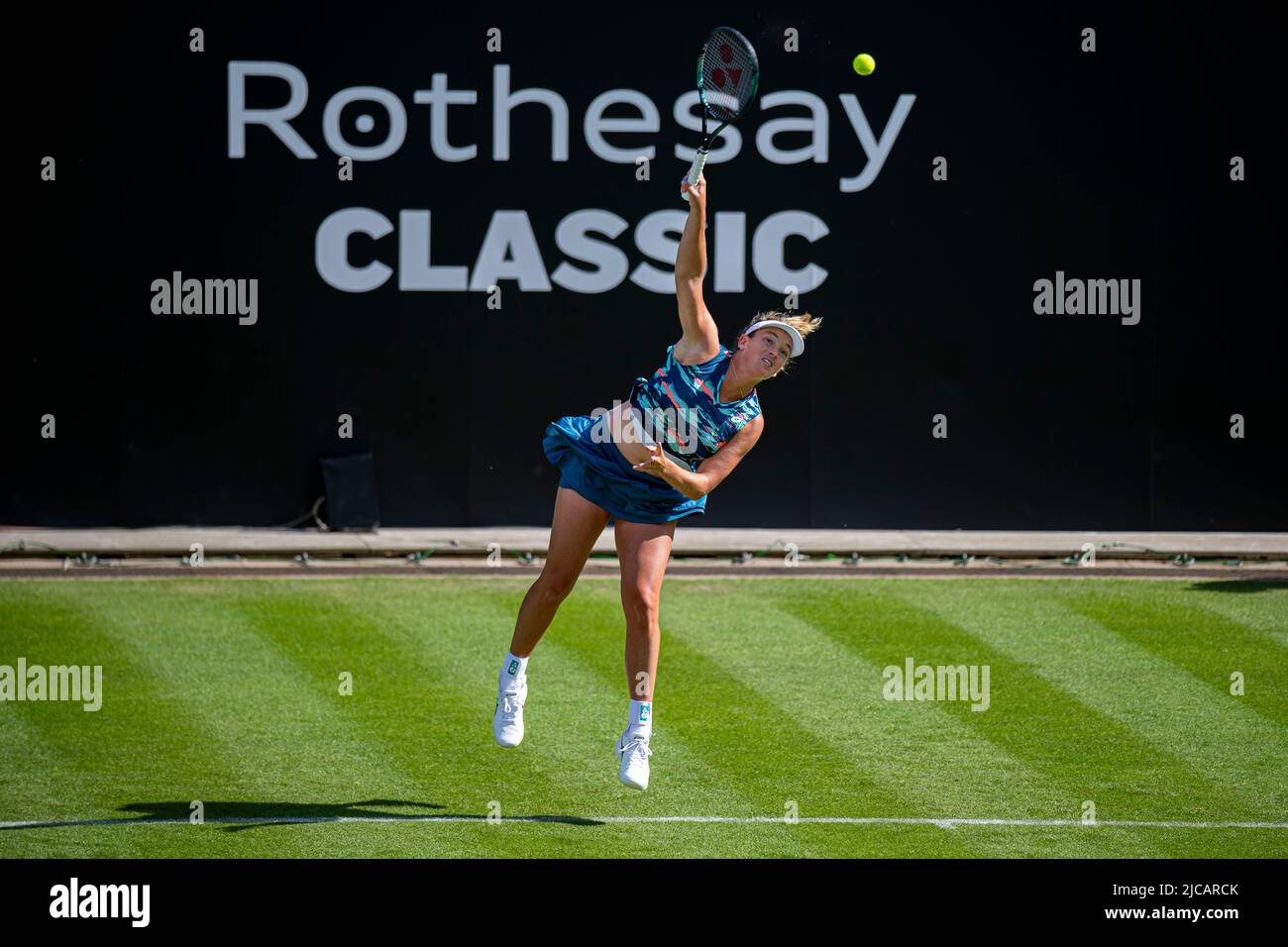 Birmingham, ROYAUME-UNI. 11 juin 2022. Coco Vandewighe des Etats-Unis va Oliva Gadecki de l'Australie Emily Appleton de Grande-Bretagne pendant le match qualifiant le premier jour du Rothesay Classic Birmingham 2022 au Club du Prieuré d'Edgbaston le samedi, 11 juin 2022 à Birmingham, ANGLETERRE. Credit: Taka G Wu/Alay Live News Banque D'Images