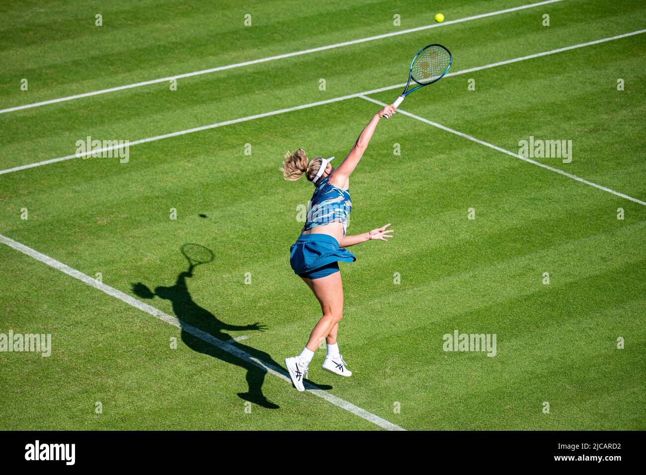 Birmingham, ROYAUME-UNI. 11 juin 2022. Coco Vandewighe des Etats-Unis va Oliva Gadecki de l'Australie Emily Appleton de Grande-Bretagne pendant le match qualifiant le premier jour du Rothesay Classic Birmingham 2022 au Club du Prieuré d'Edgbaston le samedi, 11 juin 2022 à Birmingham, ANGLETERRE. Credit: Taka G Wu/Alay Live News Banque D'Images