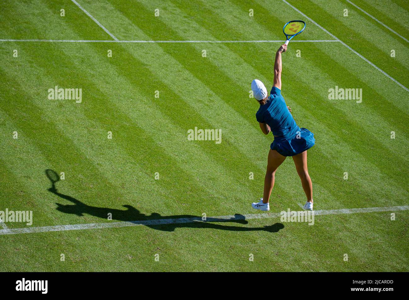 Birmingham, ROYAUME-UNI. 11 juin 2022. Coco Vandewighe des Etats-Unis va Oliva Gadecki de l'Australie Emily Appleton de Grande-Bretagne pendant le match qualifiant le premier jour du Rothesay Classic Birmingham 2022 au Club du Prieuré d'Edgbaston le samedi, 11 juin 2022 à Birmingham, ANGLETERRE. Credit: Taka G Wu/Alay Live News Banque D'Images