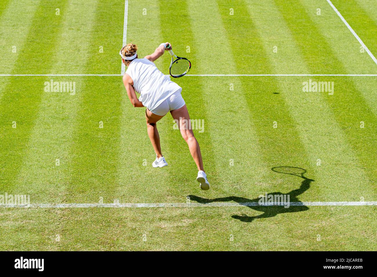 Birmingham, ROYAUME-UNI. 11 juin 2022. Eden Silva (GBR) battit (8) Katazyna Kawa (POL) pendant le spectacle Rothesay Classic Birmingham 2022 au Club du Prieuré d'Edgbaston samedi, 11 juin 2022 à Birmingham, ANGLETERRE. Credit: Taka G Wu/Alay Live News Banque D'Images