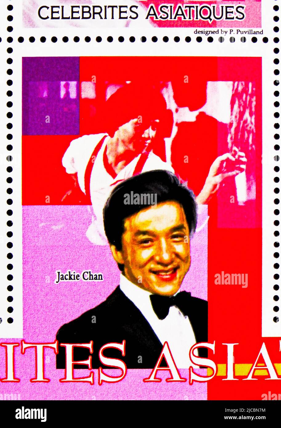 MOSCOU, RUSSIE - 20 MAI 2022 : timbre-poste imprimé aux Comores montre Jackie Chan, série de célébrités asiatiques, vers 2009 Banque D'Images