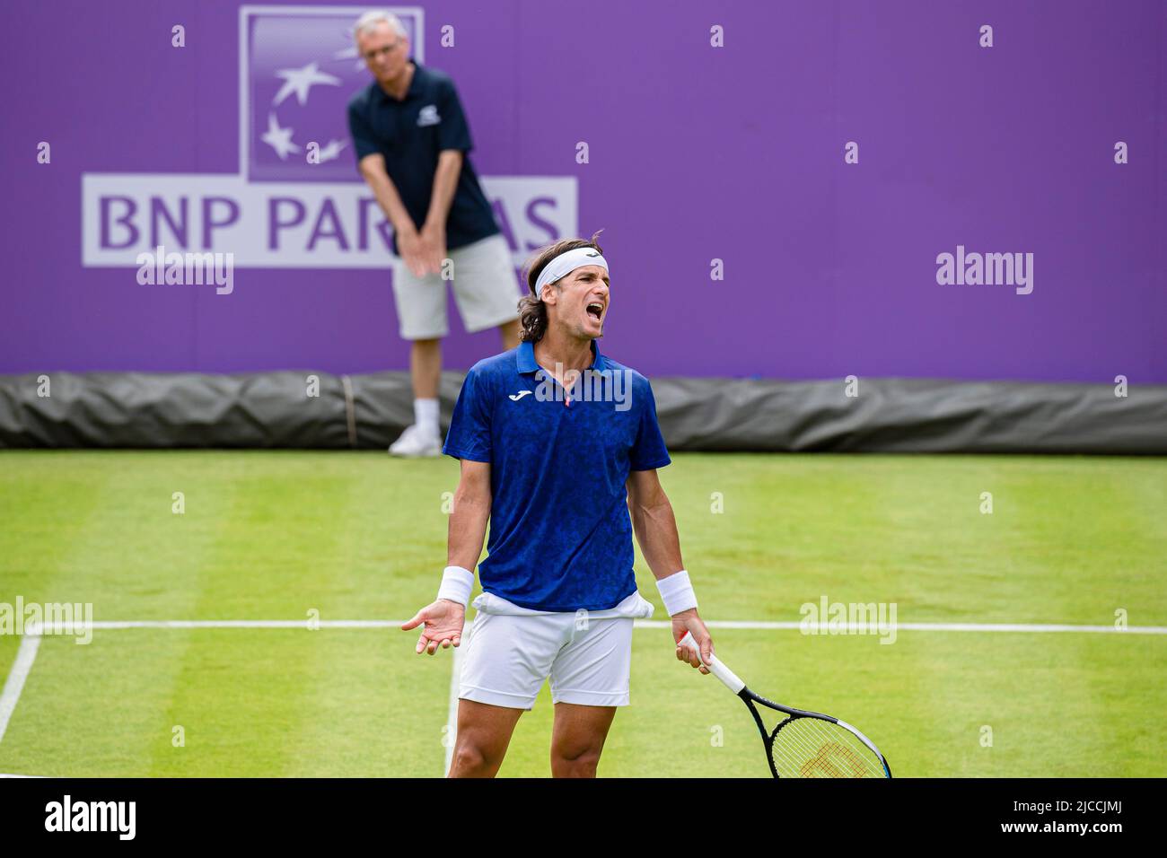 LONDRES, ROYAUME-UNI. 12 juin 2022. Feliciano Lopez d'Espagne contre Emil Ruusuvuori de Finlande lors du match de qualification du deuxième jour des 2022 championnats de Cinch au Queen's Club, dimanche, 12 juin 2022 à LONDRES EN ANGLETERRE. Credit: Taka G Wu/Alay Live News Banque D'Images