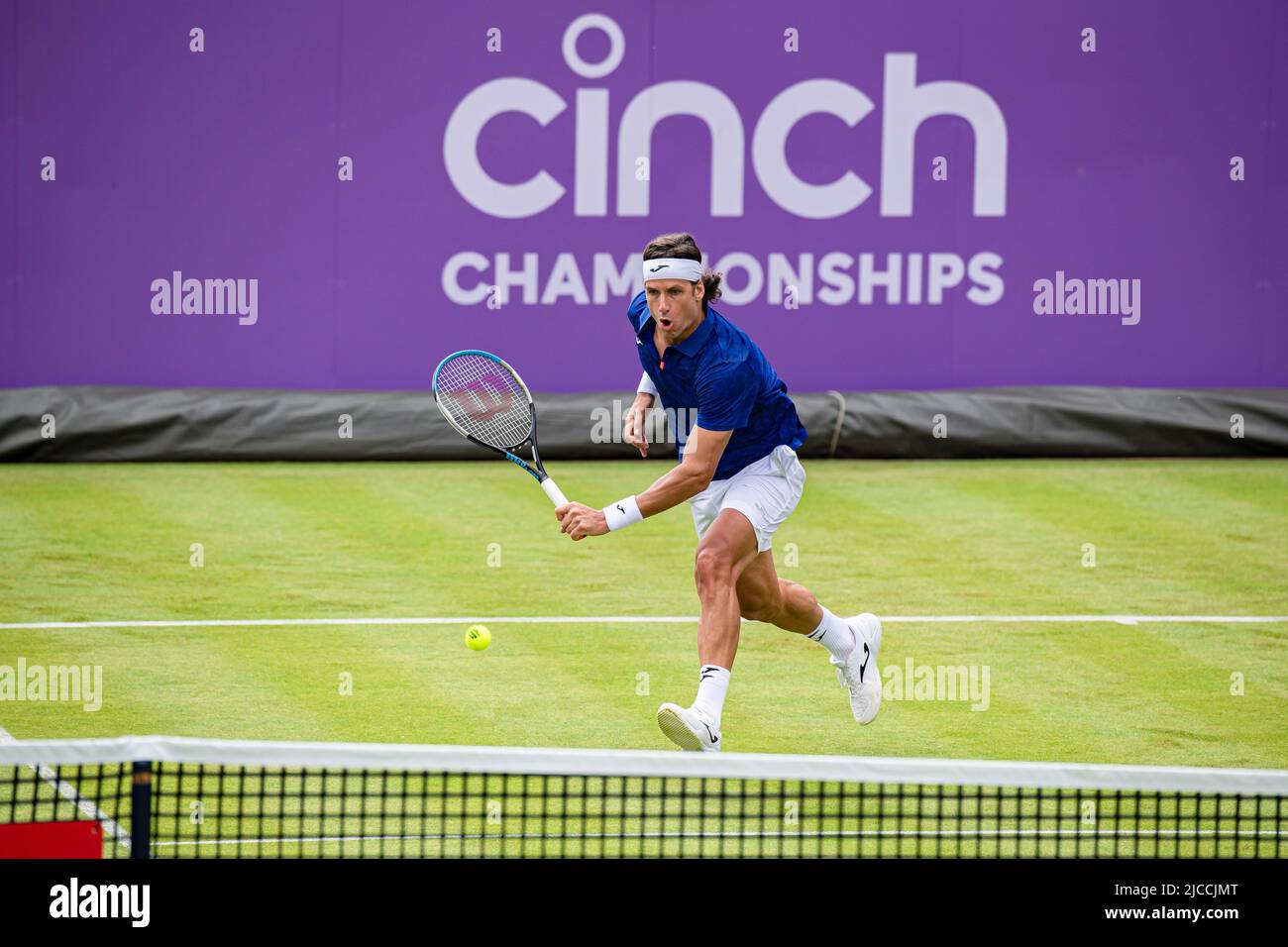 LONDRES, ROYAUME-UNI. 12 juin 2022. Feliciano Lopez d'Espagne contre Emil Ruusuvuori de Finlande lors du match de qualification du deuxième jour des 2022 championnats de Cinch au Queen's Club, dimanche, 12 juin 2022 à LONDRES EN ANGLETERRE. Credit: Taka G Wu/Alay Live News Banque D'Images