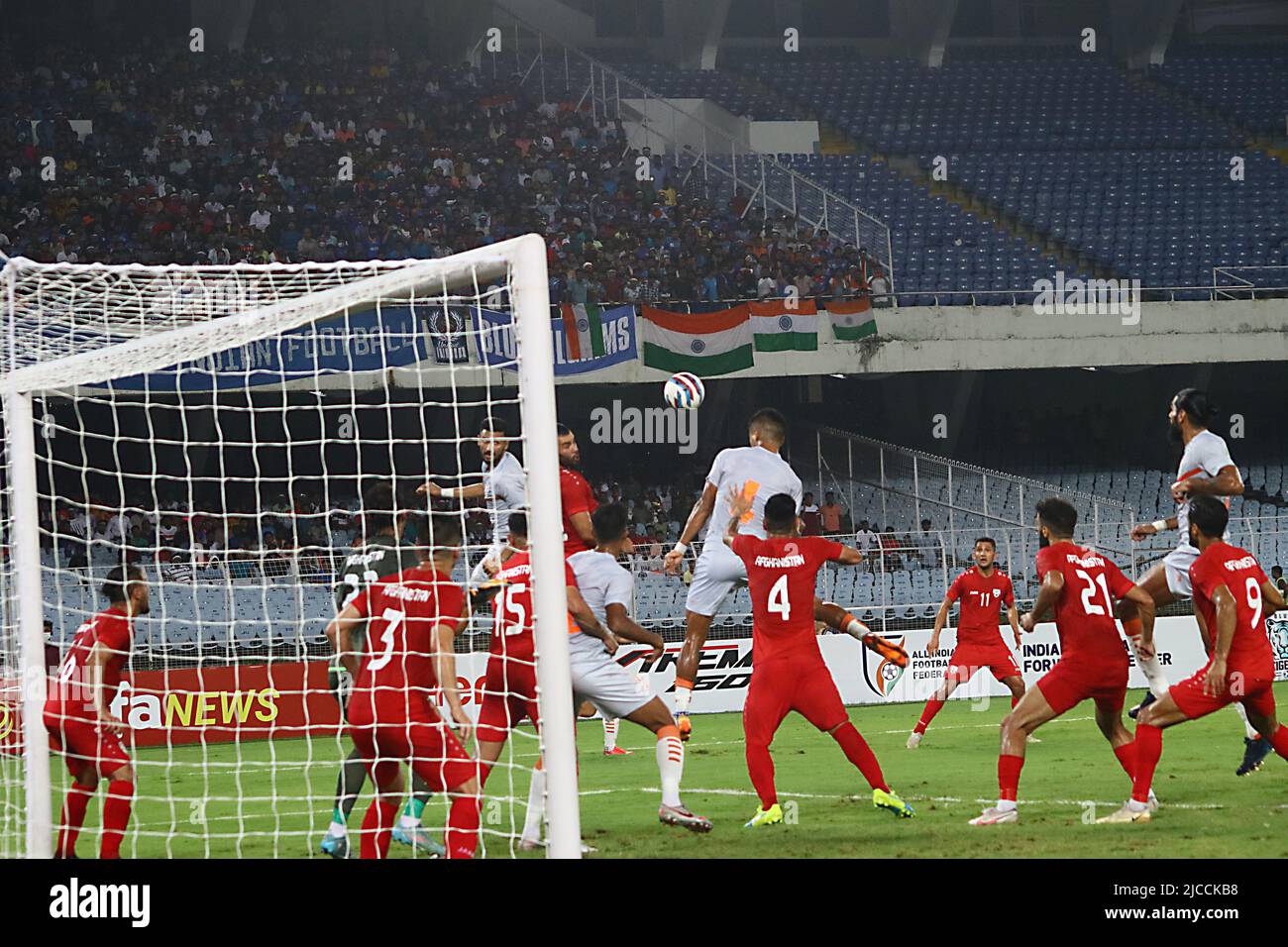 Kolkata, Inde. 11th juin 2022. AFC Asian CUP Qualifier - l'Inde contre l'Afghanistan au Vivekananda Yuba Bharati Krirangan à Kolkata. Dans un concours palpitant de football, l'Inde a réussi à surclasse l'Afghanistan avec deux buts tardifs de Sunil Chhetri et Sahal Abdul Samad. Inde eins 2-1. (Photo de Dipa Chakraborty/Pacific Press) crédit: Pacific Press Media production Corp./Alay Live News Banque D'Images